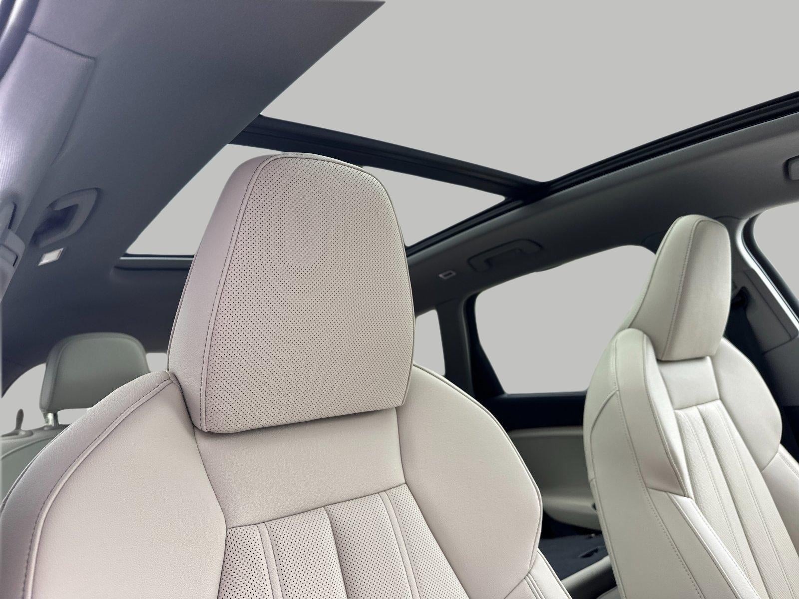 2025 Audi Q6 e-tron Premium Plus