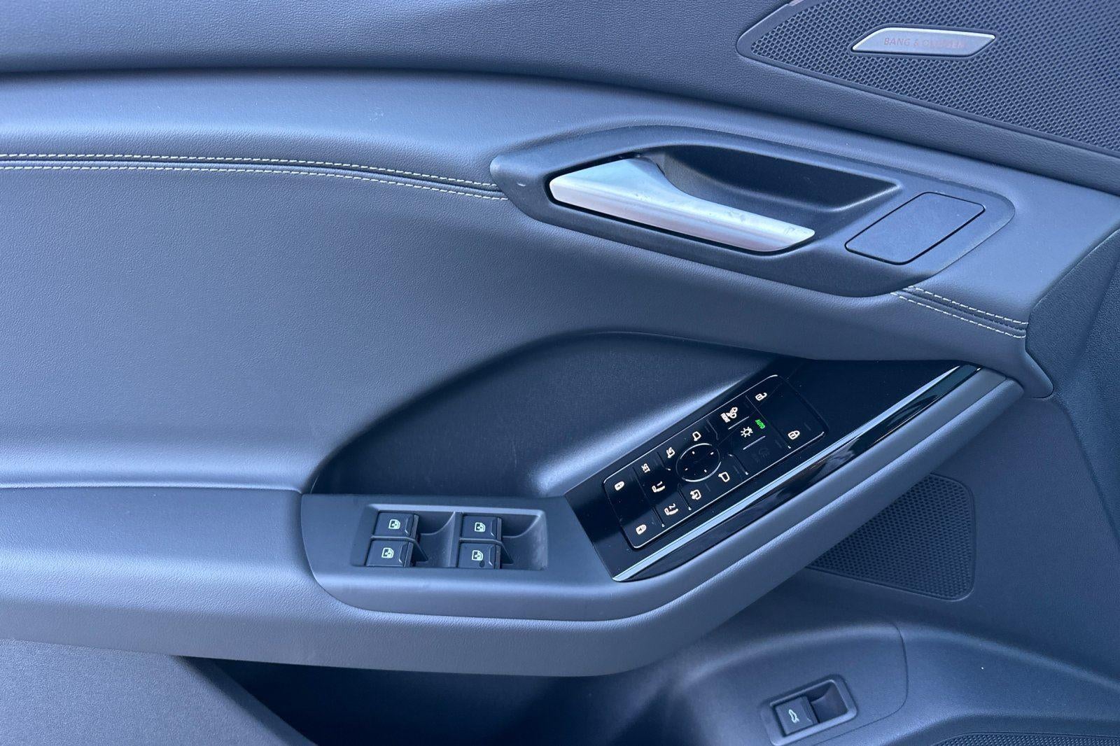 2025 Audi Q6 e-tron Premium Plus