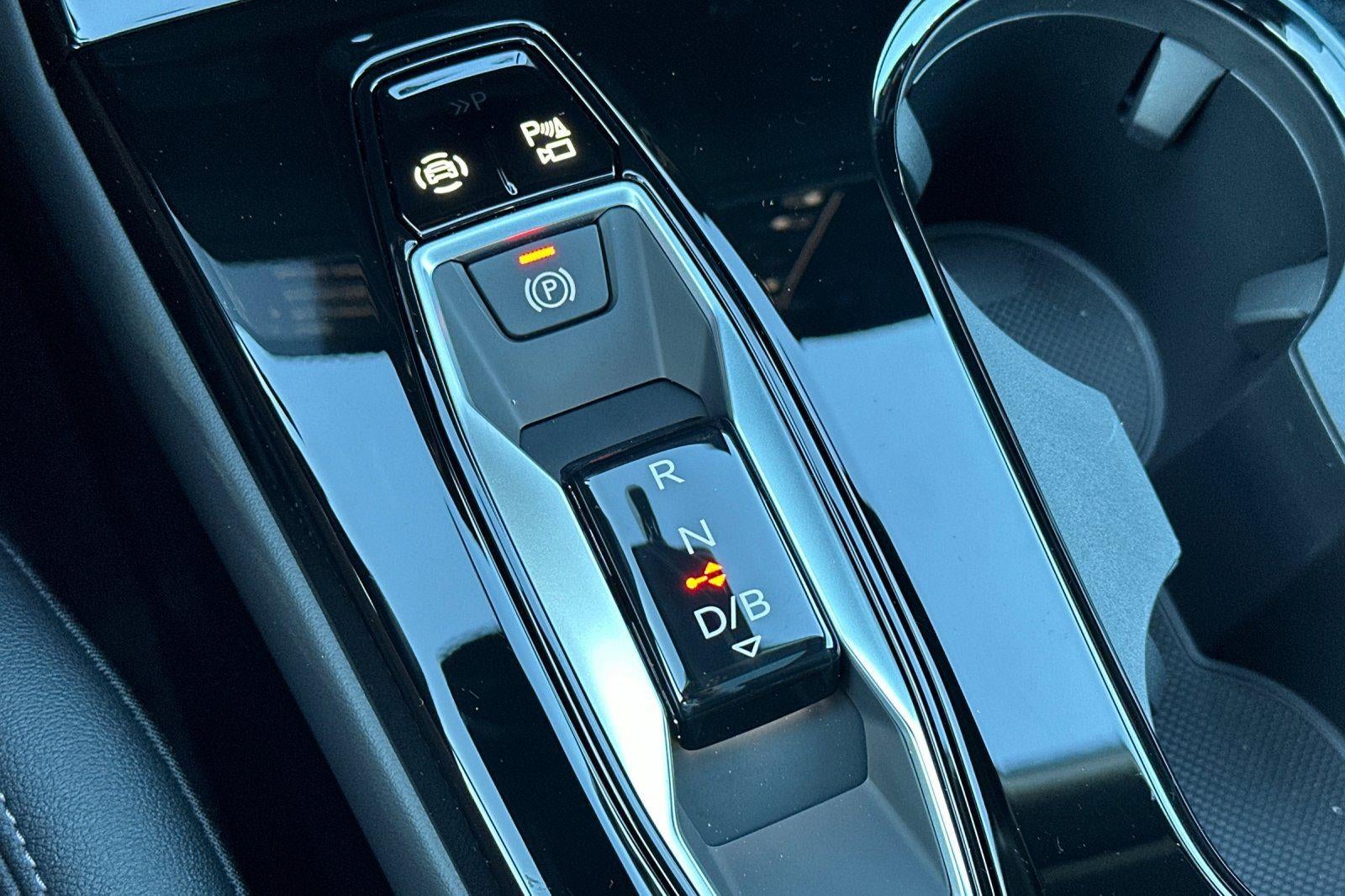 2025 Audi Q6 e-tron Premium Plus