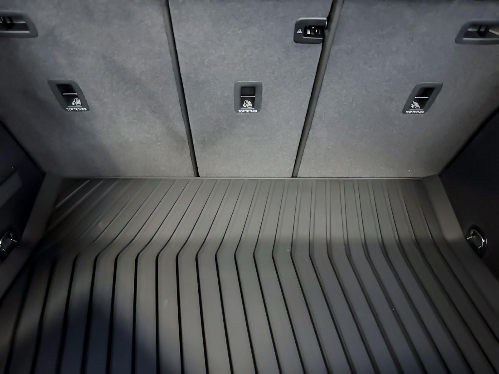 2025 Audi Q6 e-tron Premium Plus