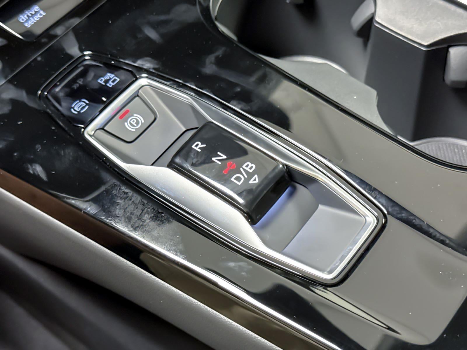 2025 Audi Q6 e-tron Premium Plus