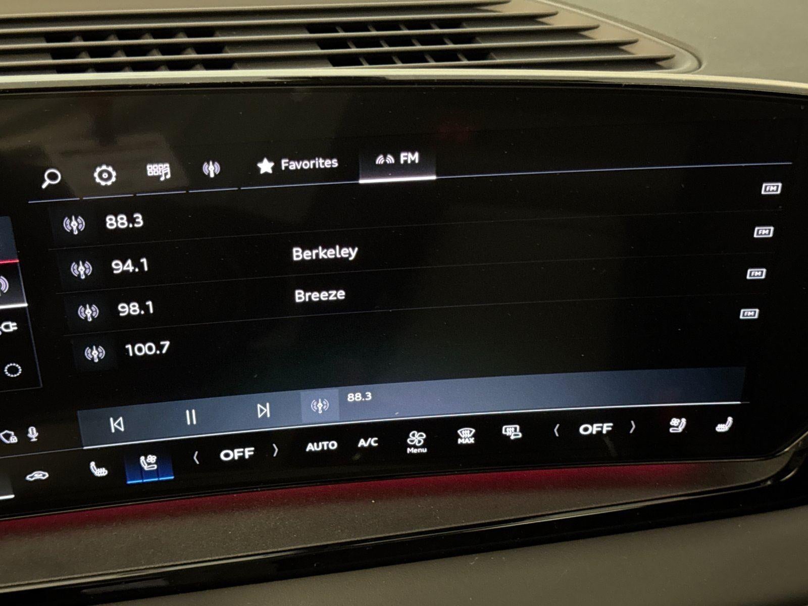 2025 Audi Q6 e-tron Premium Plus