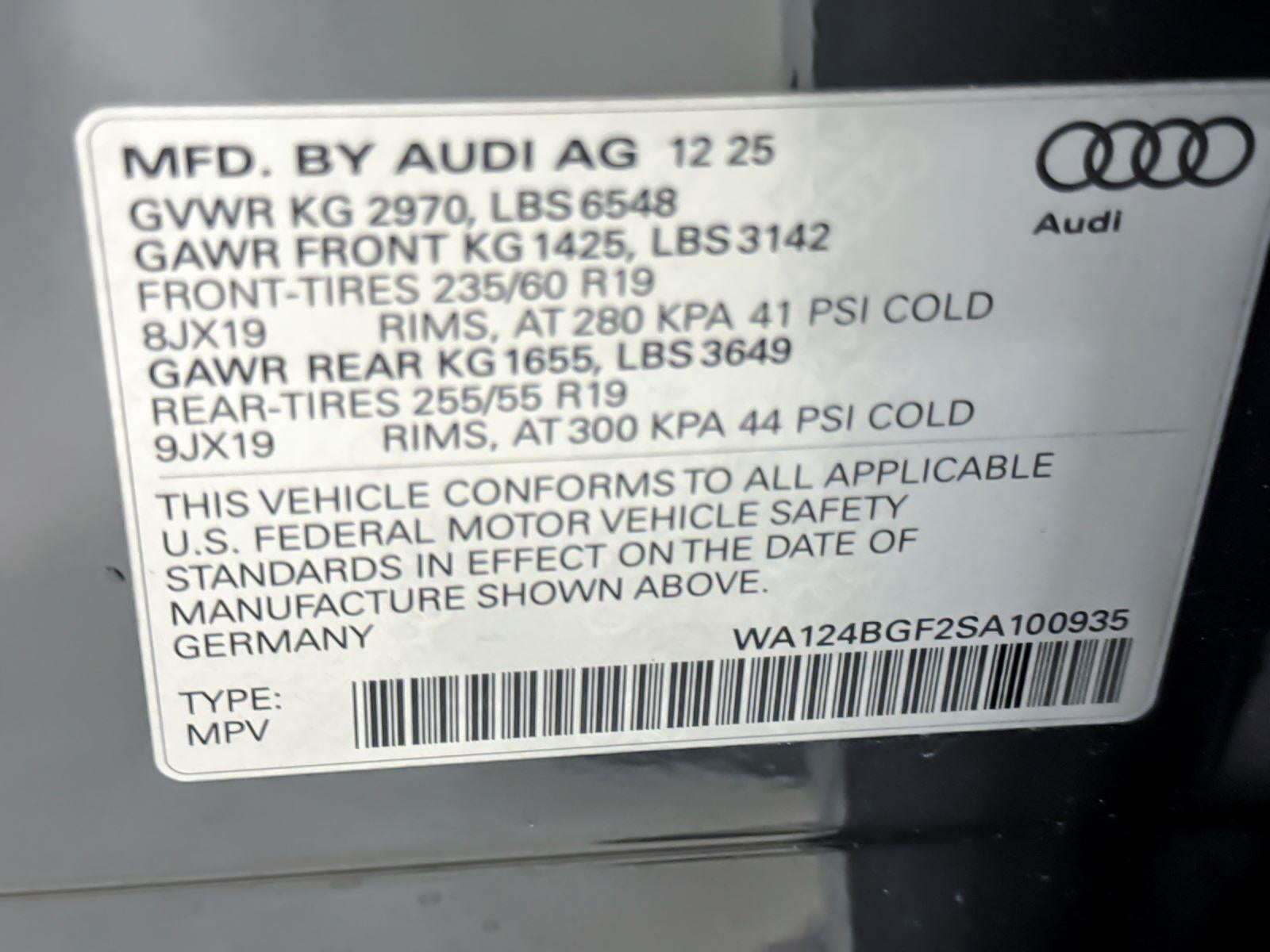 2025 Audi Q6 e-tron Premium Plus