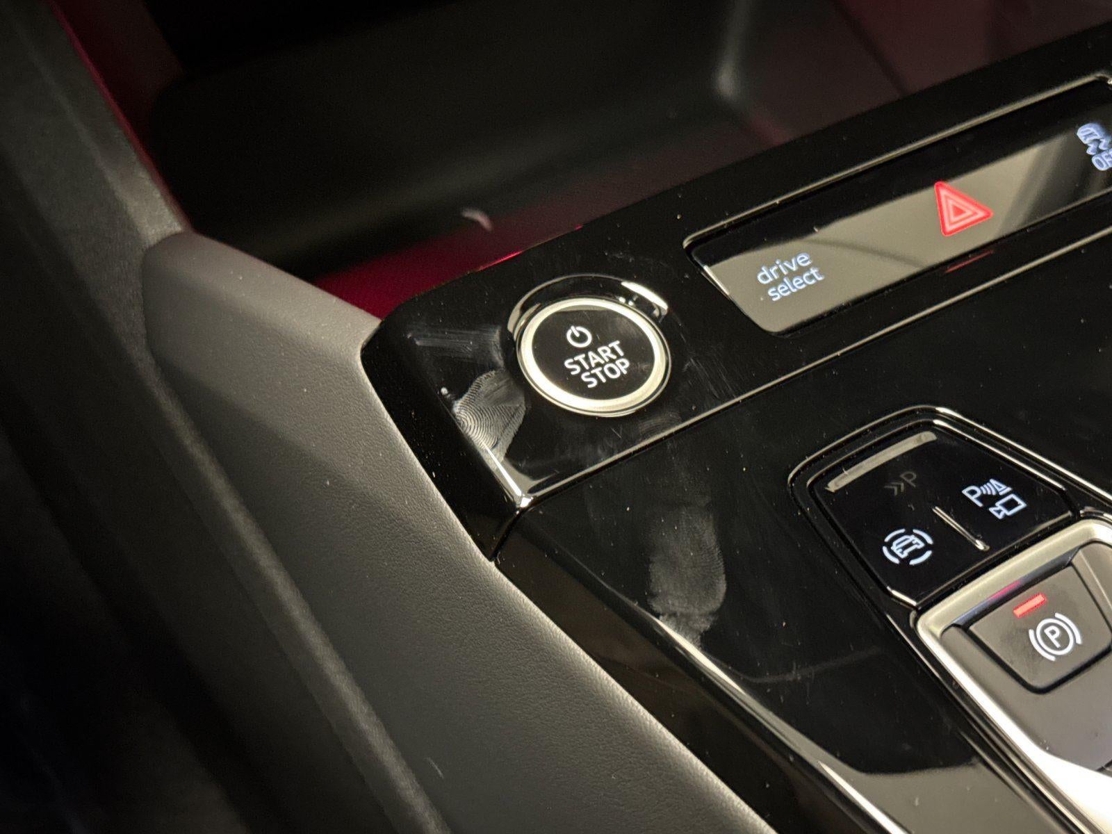 2025 Audi Q6 e-tron Premium Plus