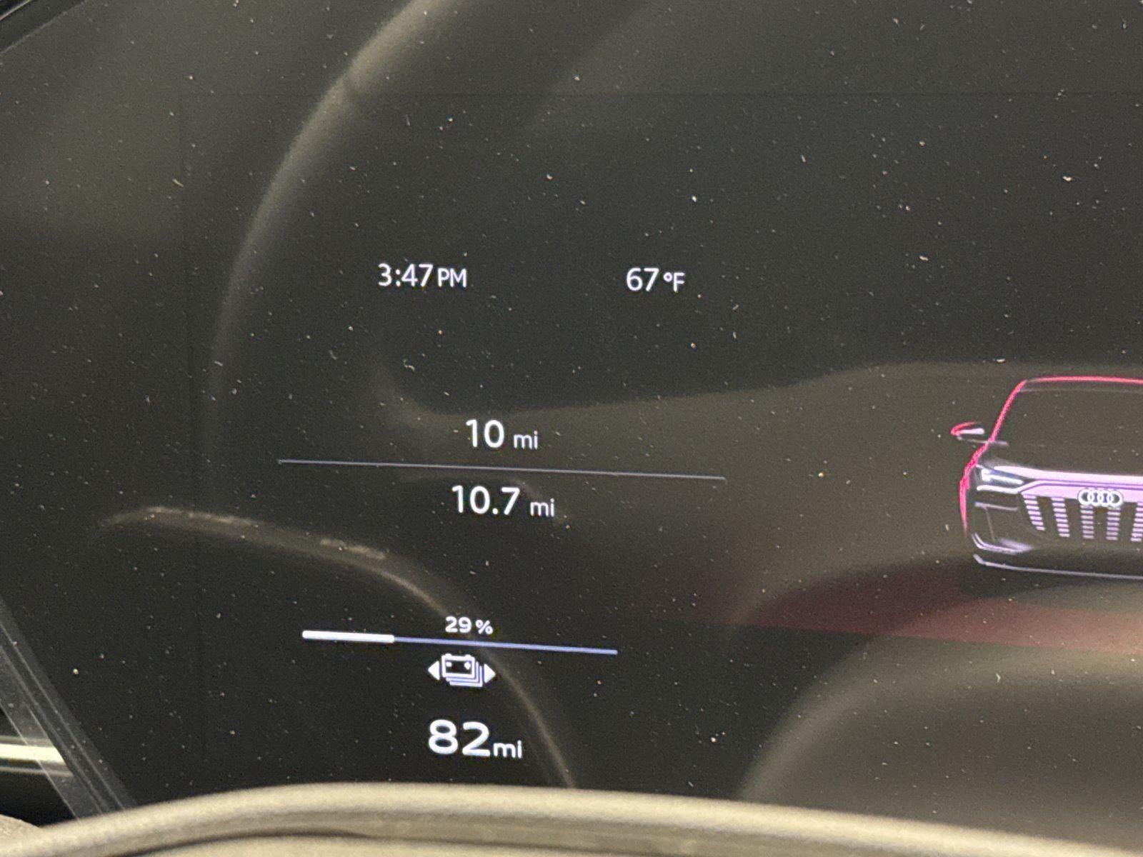 2025 Audi Q6 e-tron Premium Plus