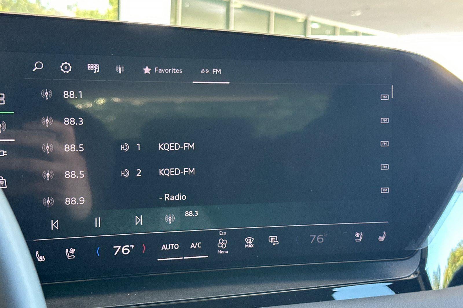 2025 Audi Q6 e-tron Premium Plus