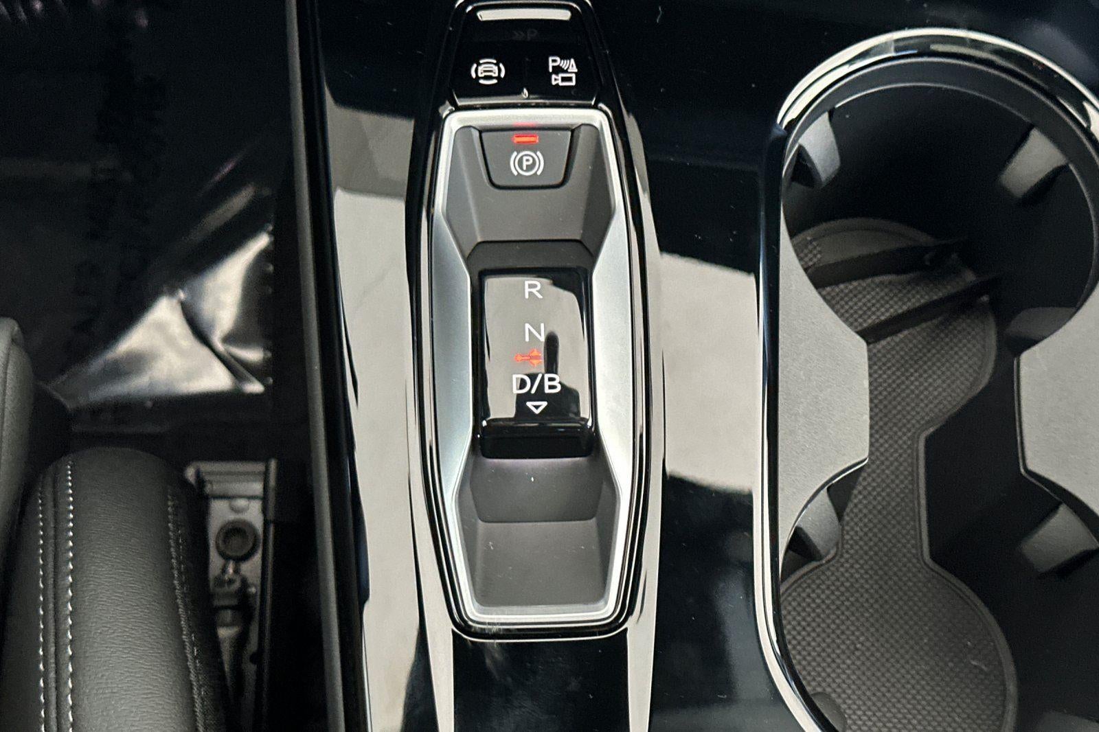 2025 Audi Q6 e-tron Premium Plus