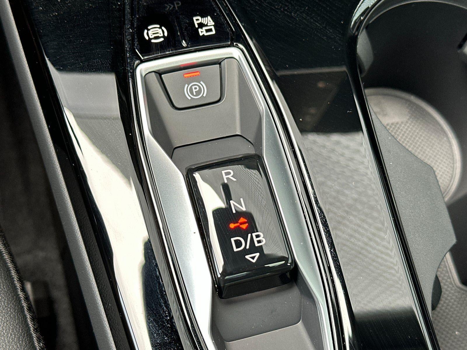 2025 Audi Q6 e-tron Premium Plus