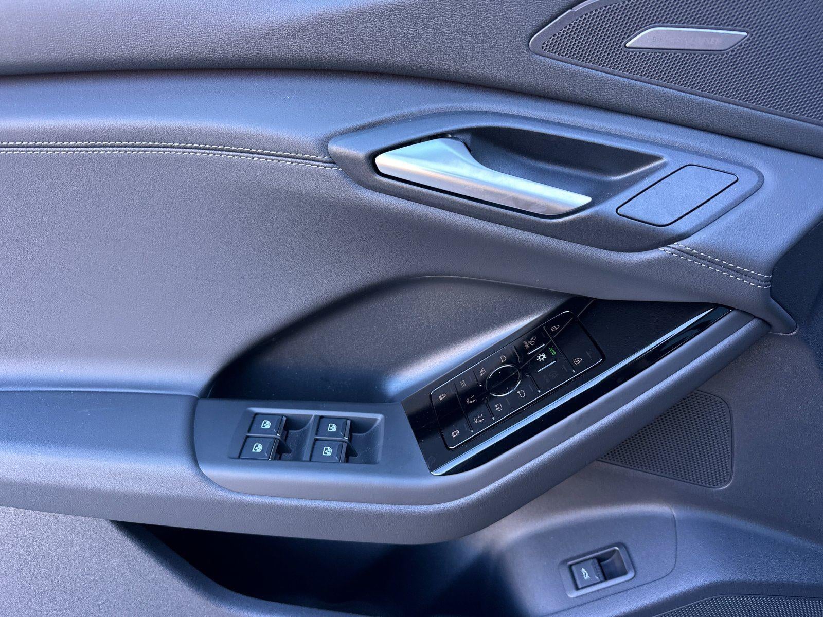 2025 Audi Q6 e-tron Premium Plus