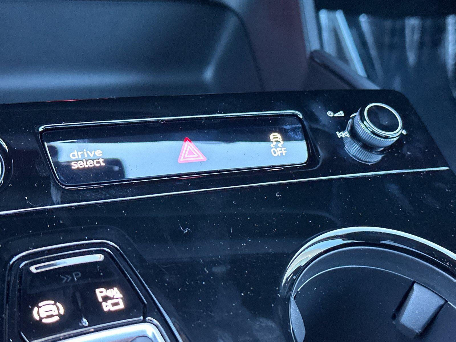 2025 Audi Q6 e-tron Premium Plus