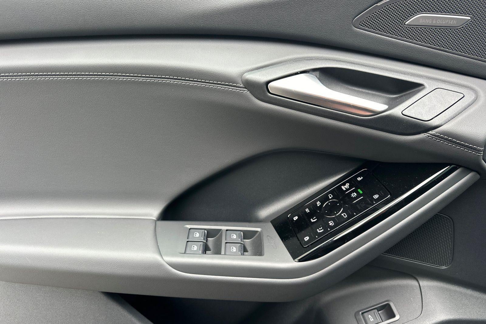 2025 Audi Q6 e-tron Premium Plus