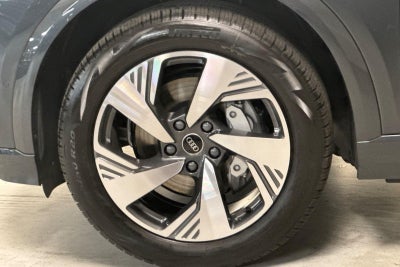 2025 Audi Q6 e-tron Premium Plus