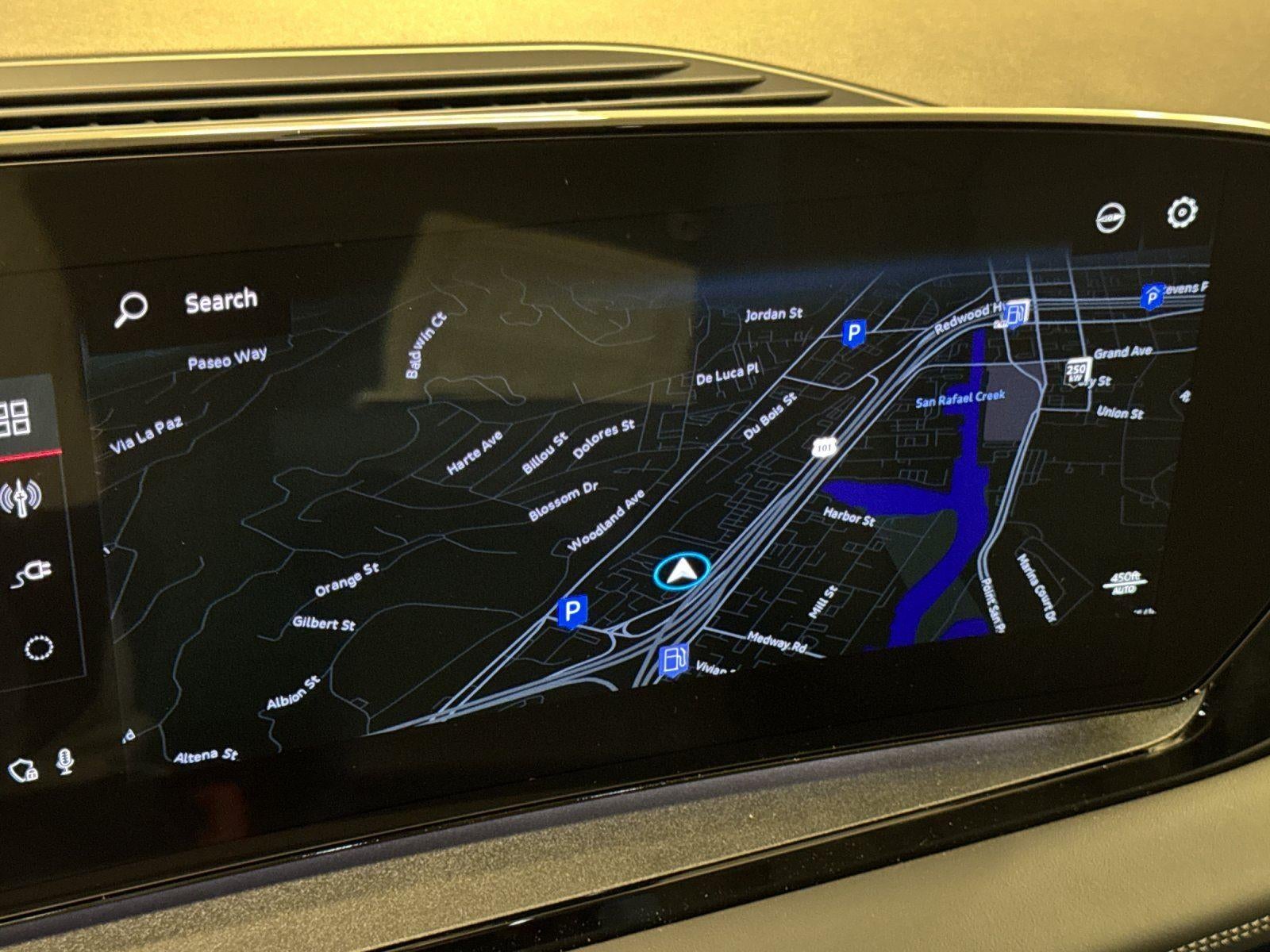 2025 Audi Q6 e-tron Premium Plus