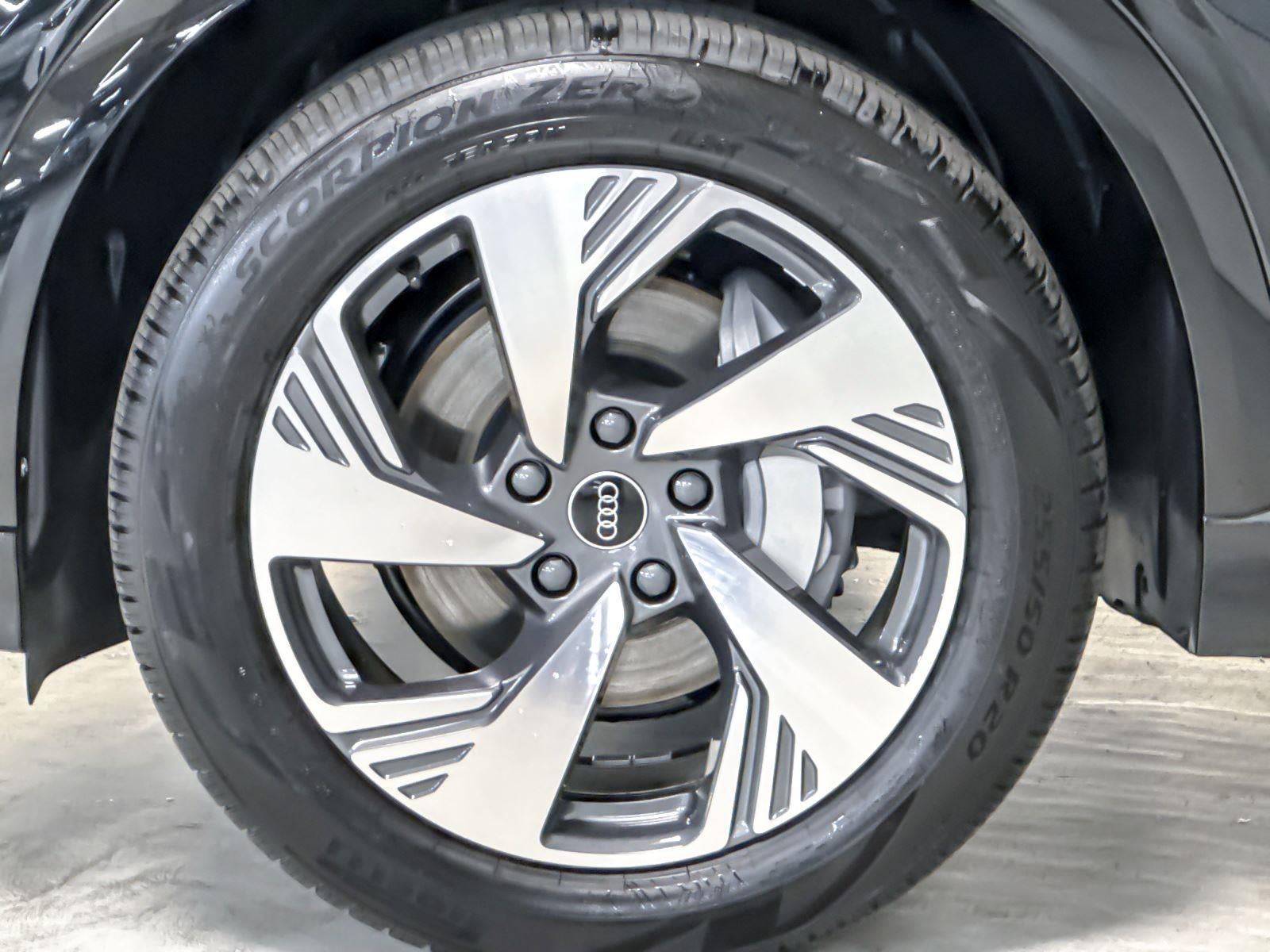 2025 Audi Q6 e-tron Premium Plus