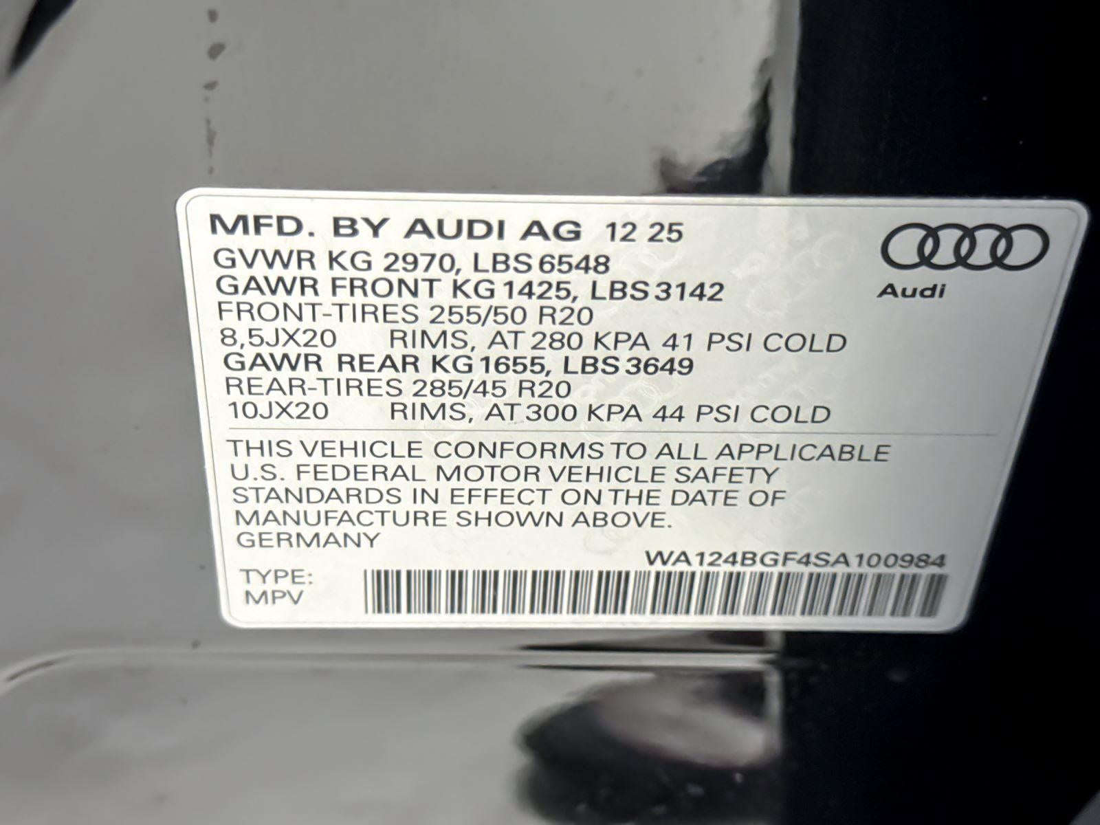 2025 Audi Q6 e-tron Premium Plus