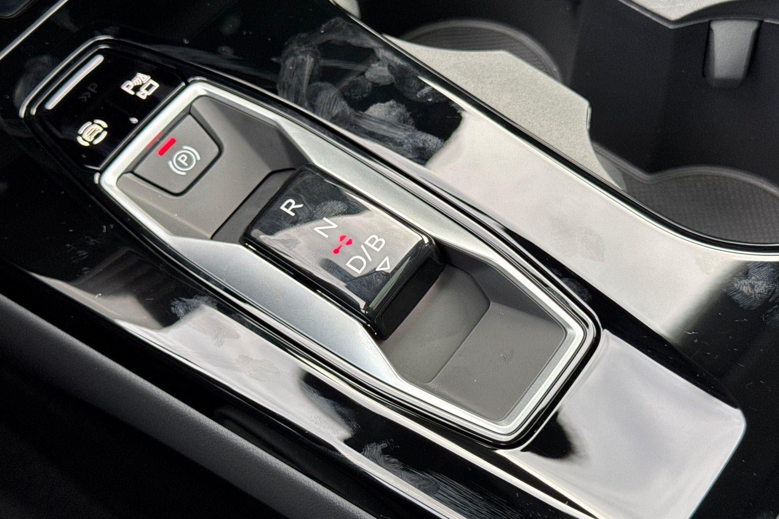 2025 Audi Q6 e-tron Premium Plus