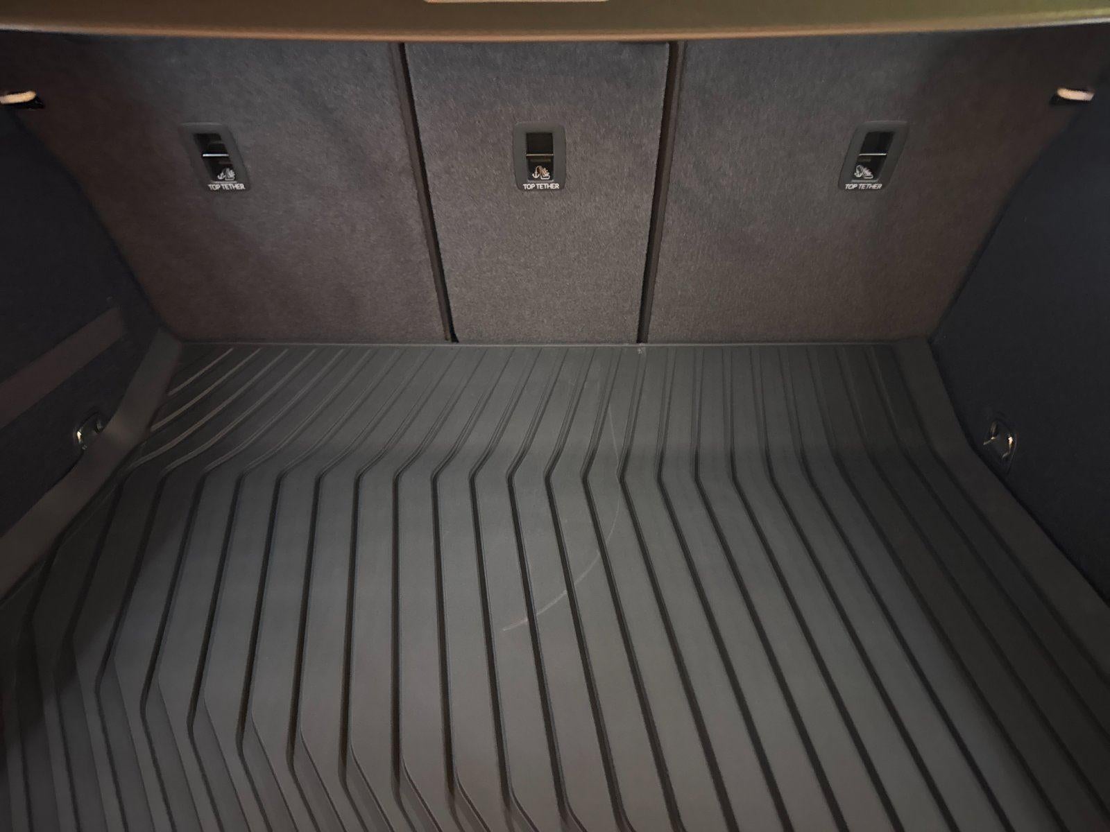 2025 Audi Q6 e-tron Premium Plus