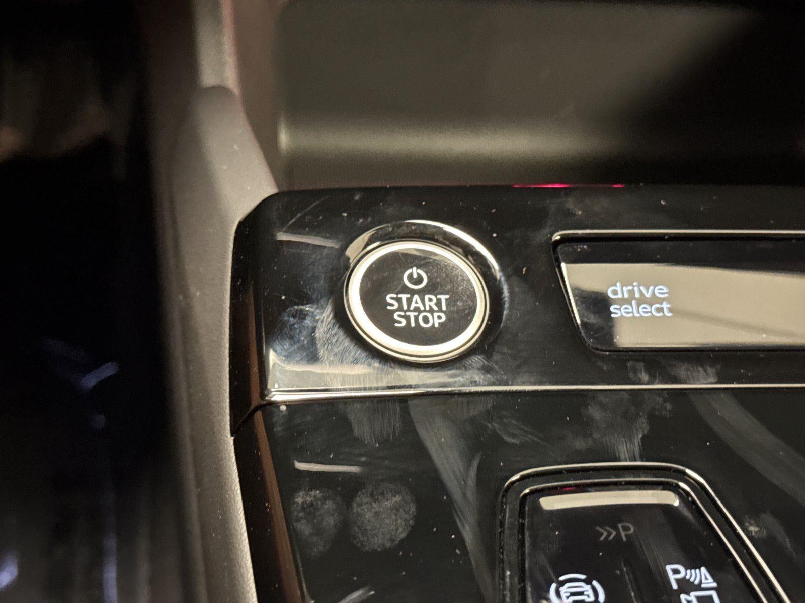 2025 Audi Q6 e-tron Premium Plus