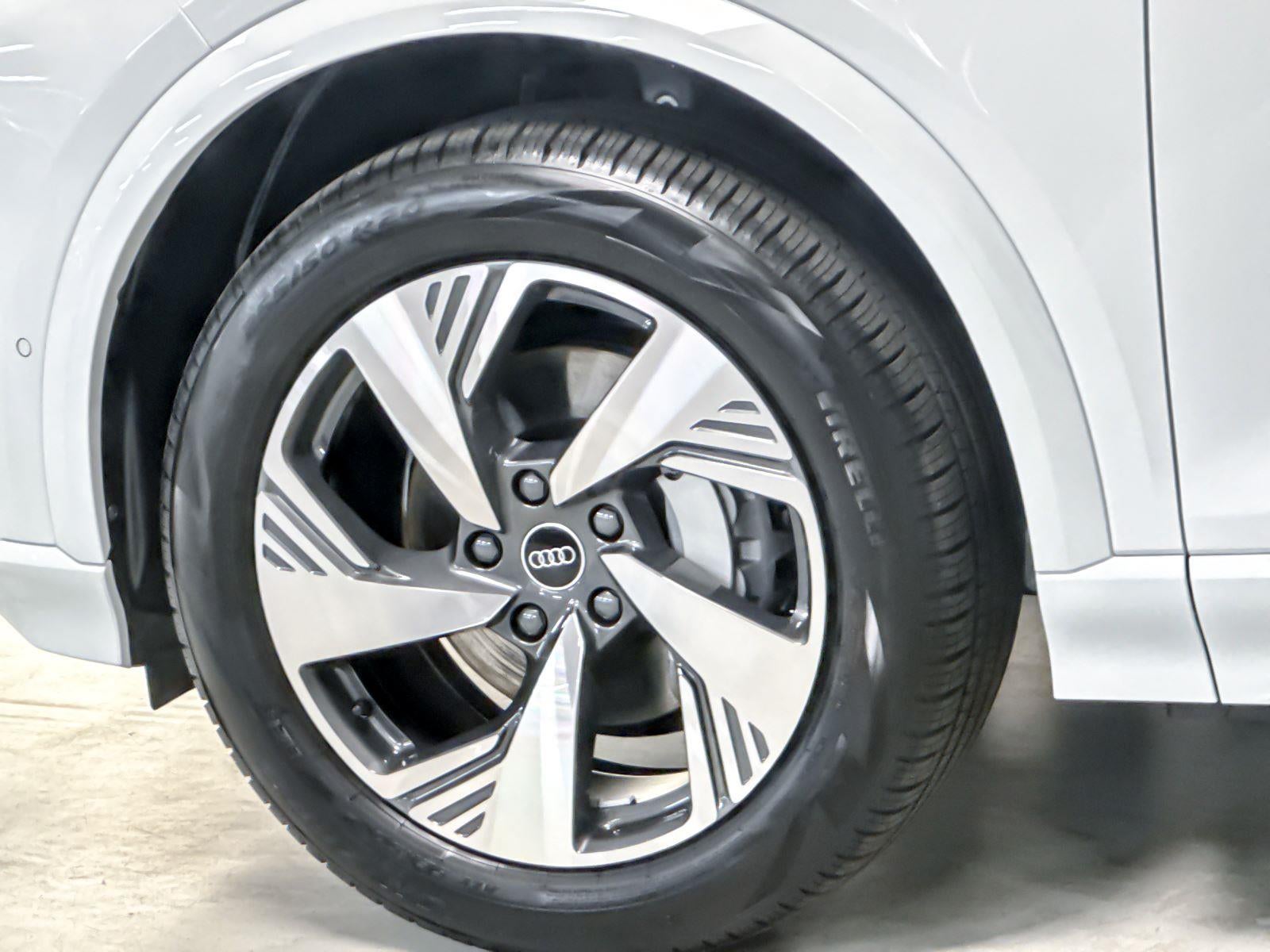 2025 Audi Q6 e-tron Premium Plus