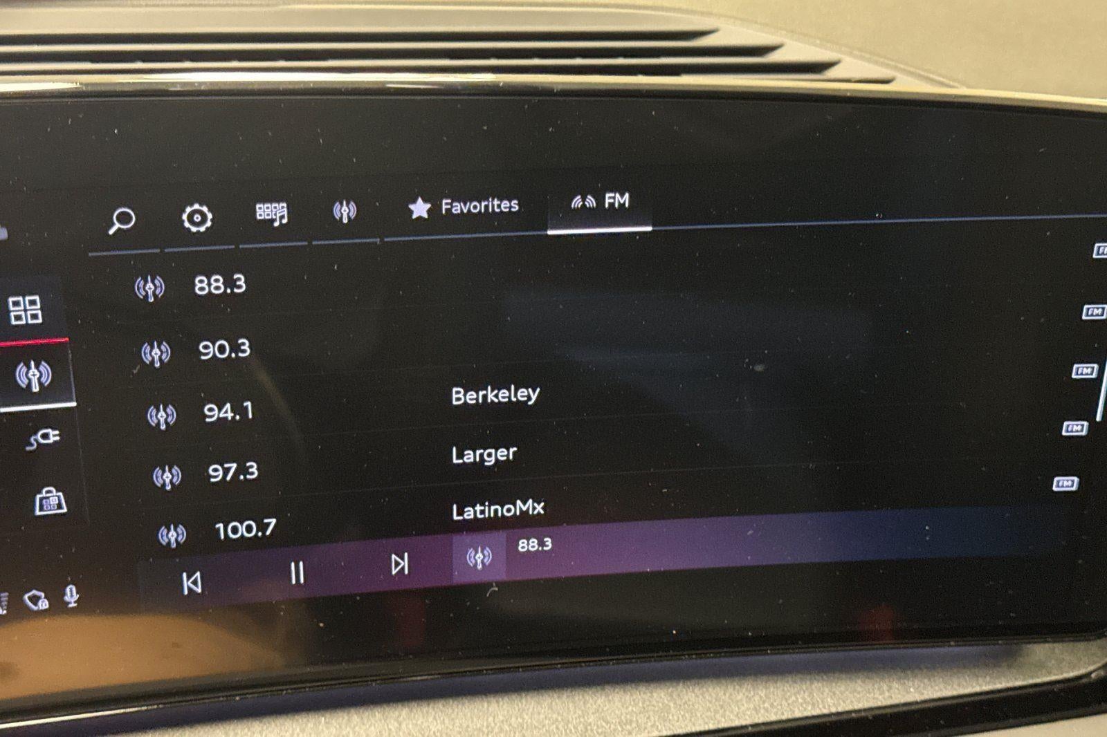 2025 Audi Q6 e-tron Premium Plus