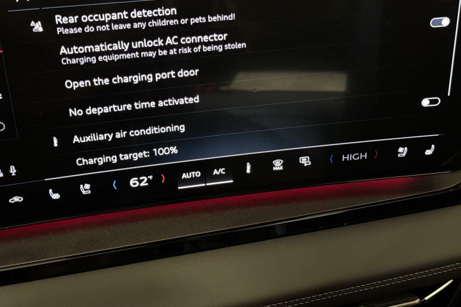 2025 Audi Q6 e-tron Premium Plus