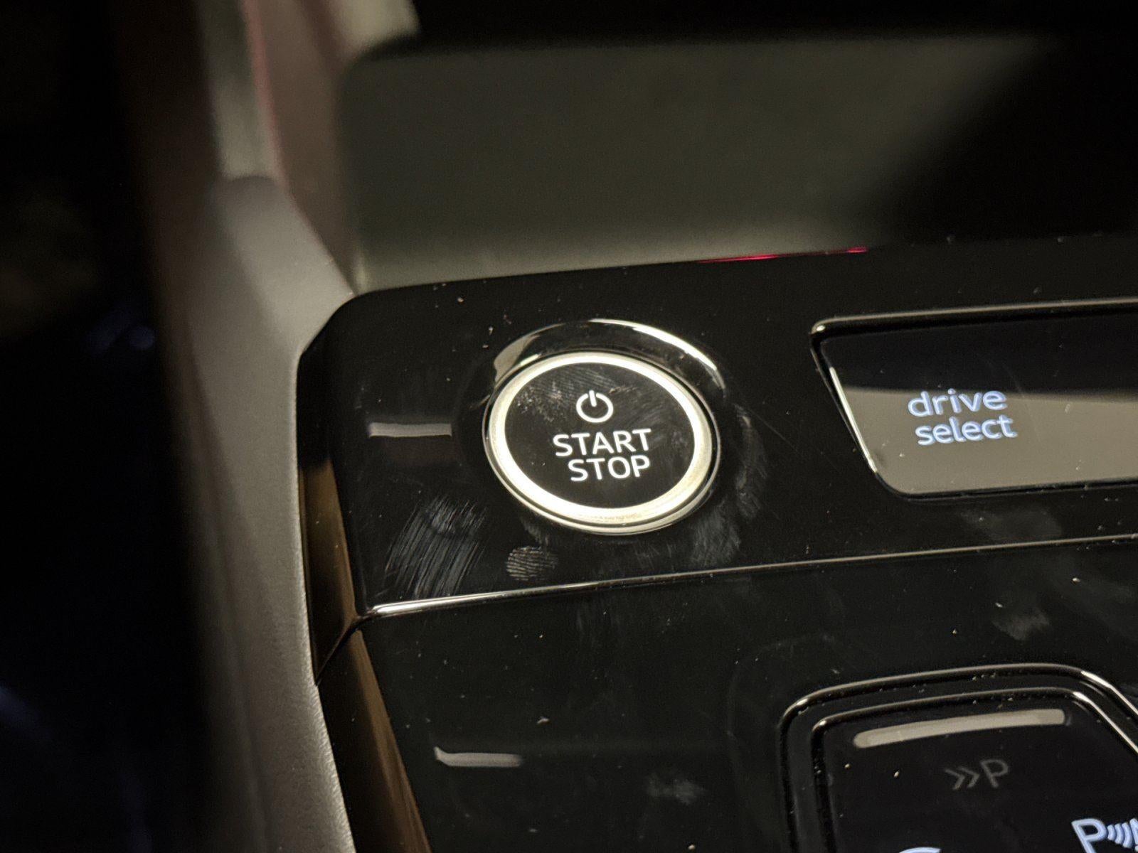 2025 Audi Q6 e-tron Premium Plus