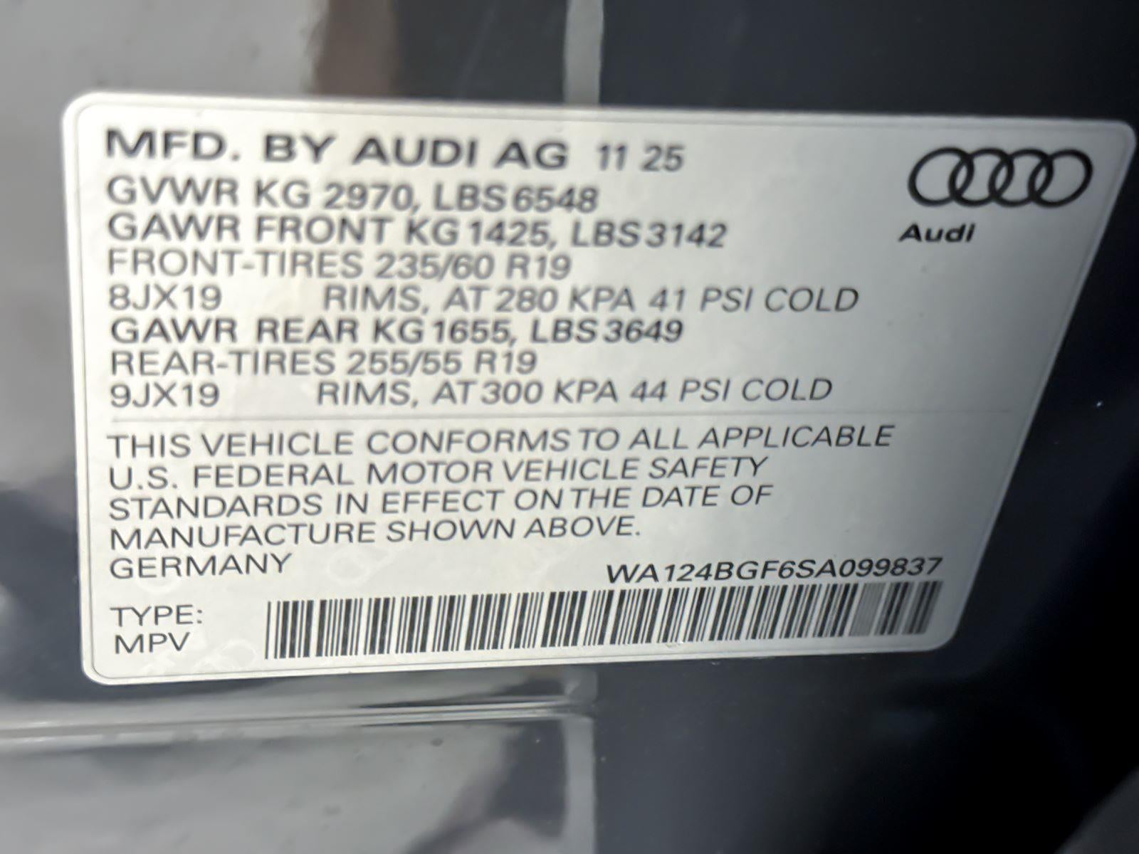 2025 Audi Q6 e-tron Premium Plus