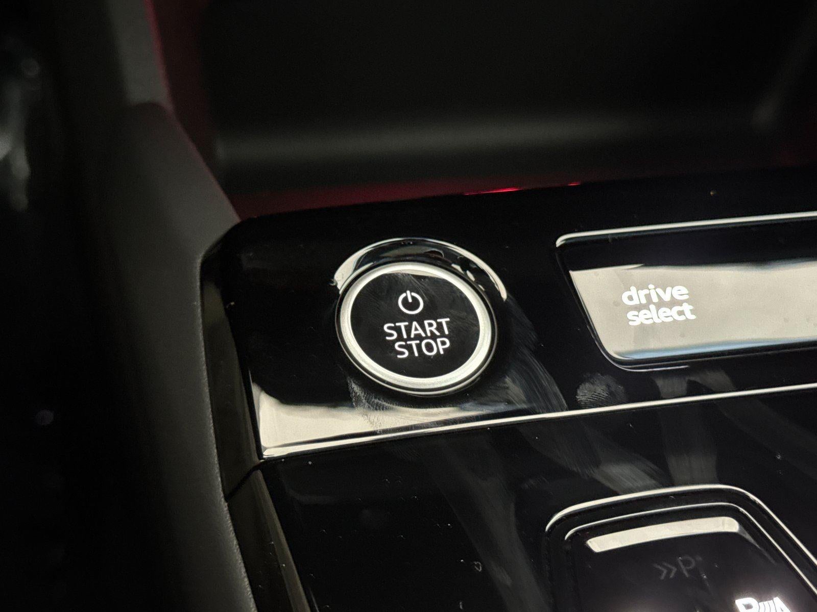 2025 Audi Q6 e-tron Premium Plus