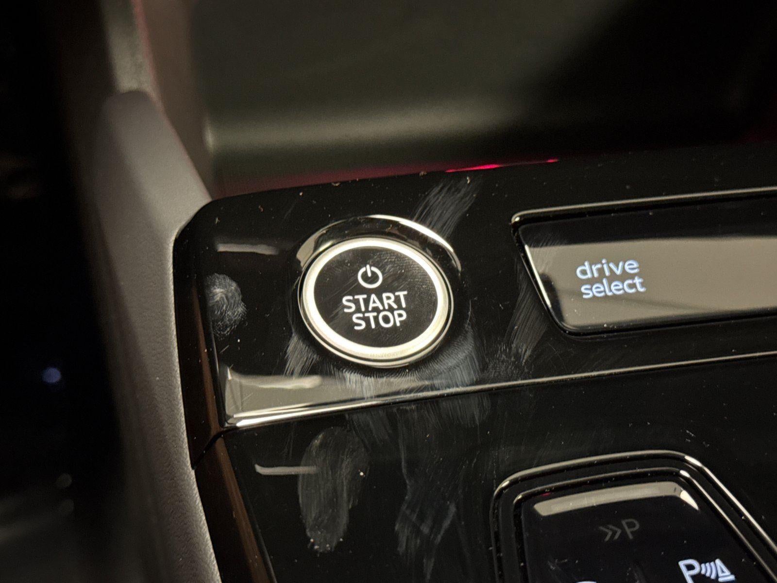 2025 Audi Q6 e-tron Premium Plus