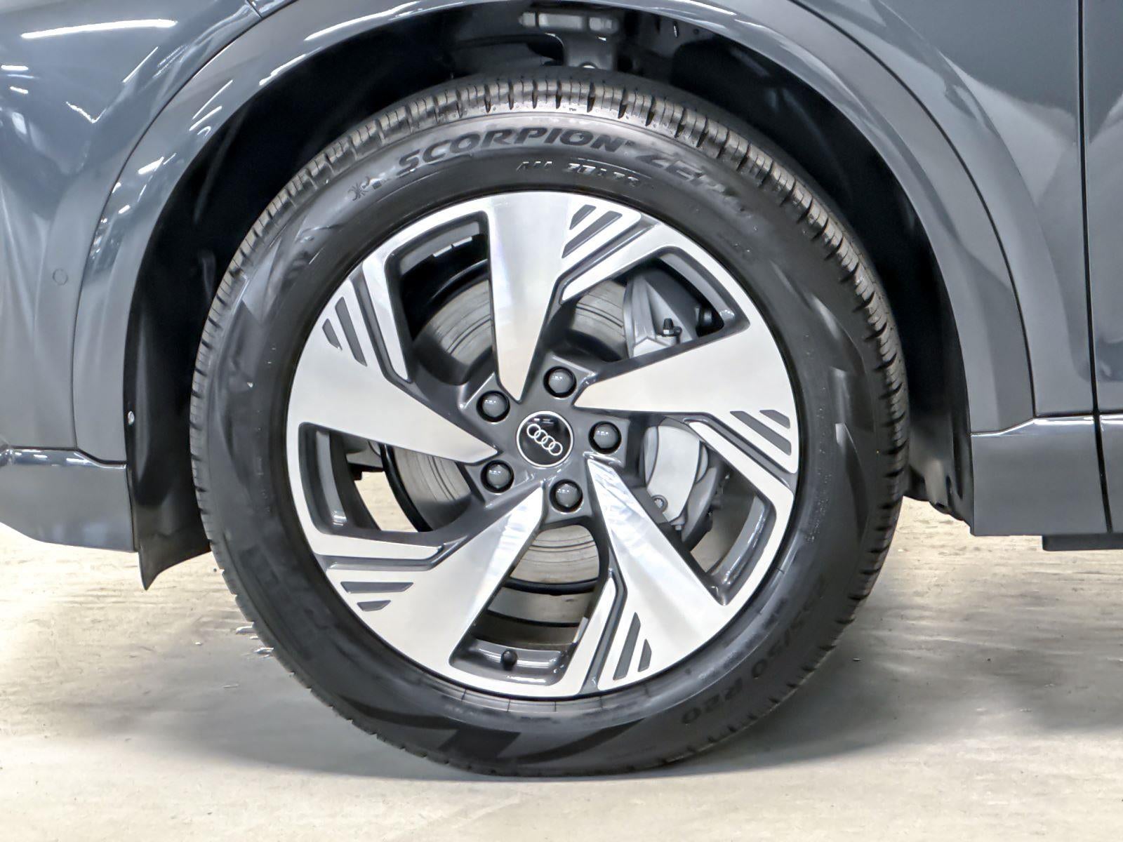 2025 Audi Q6 e-tron Premium Plus