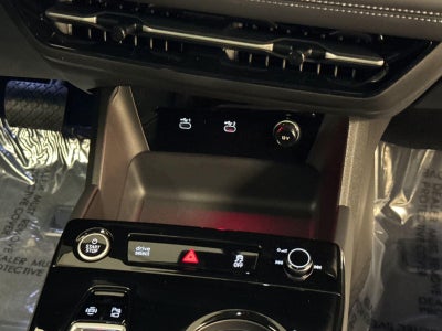 2025 Audi Q6 e-tron Premium Plus