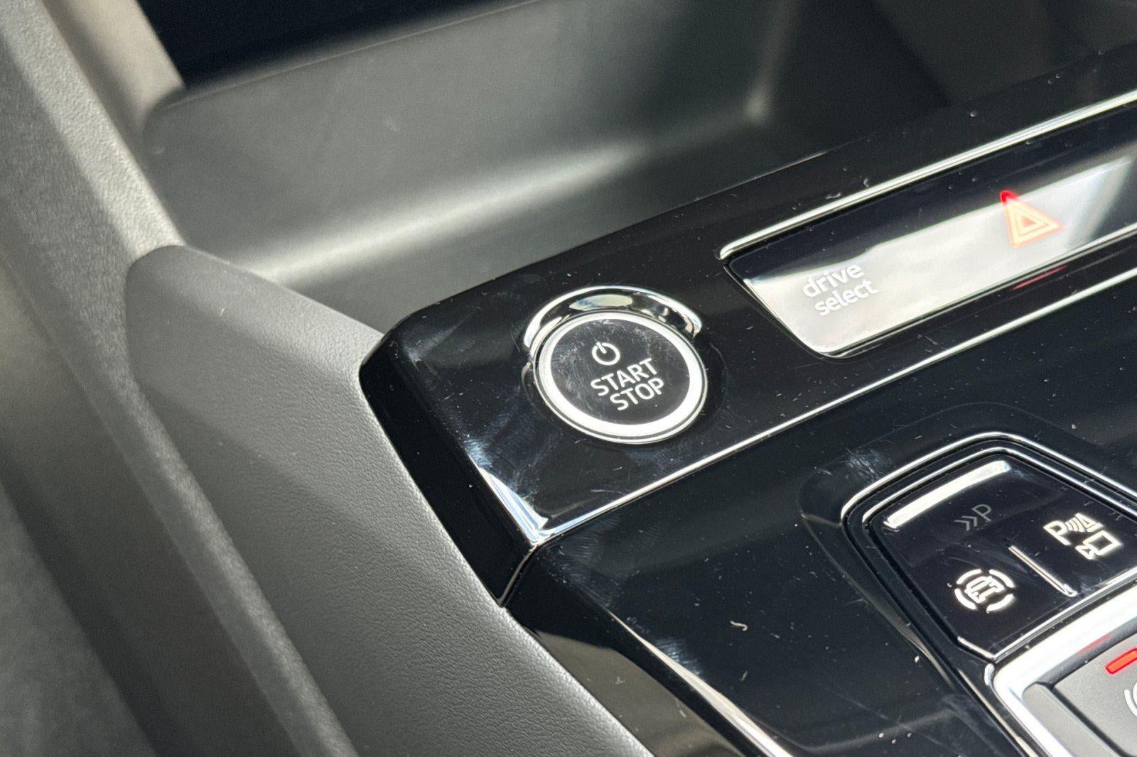 2025 Audi Q6 e-tron Premium Plus