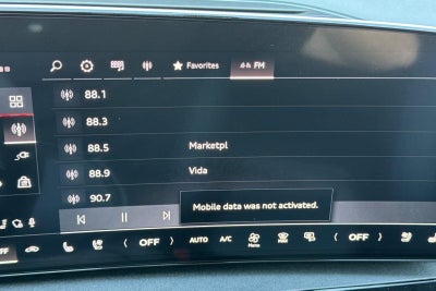 2025 Audi Q6 e-tron Premium Plus