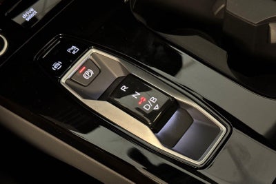 2025 Audi Q6 e-tron Premium Plus