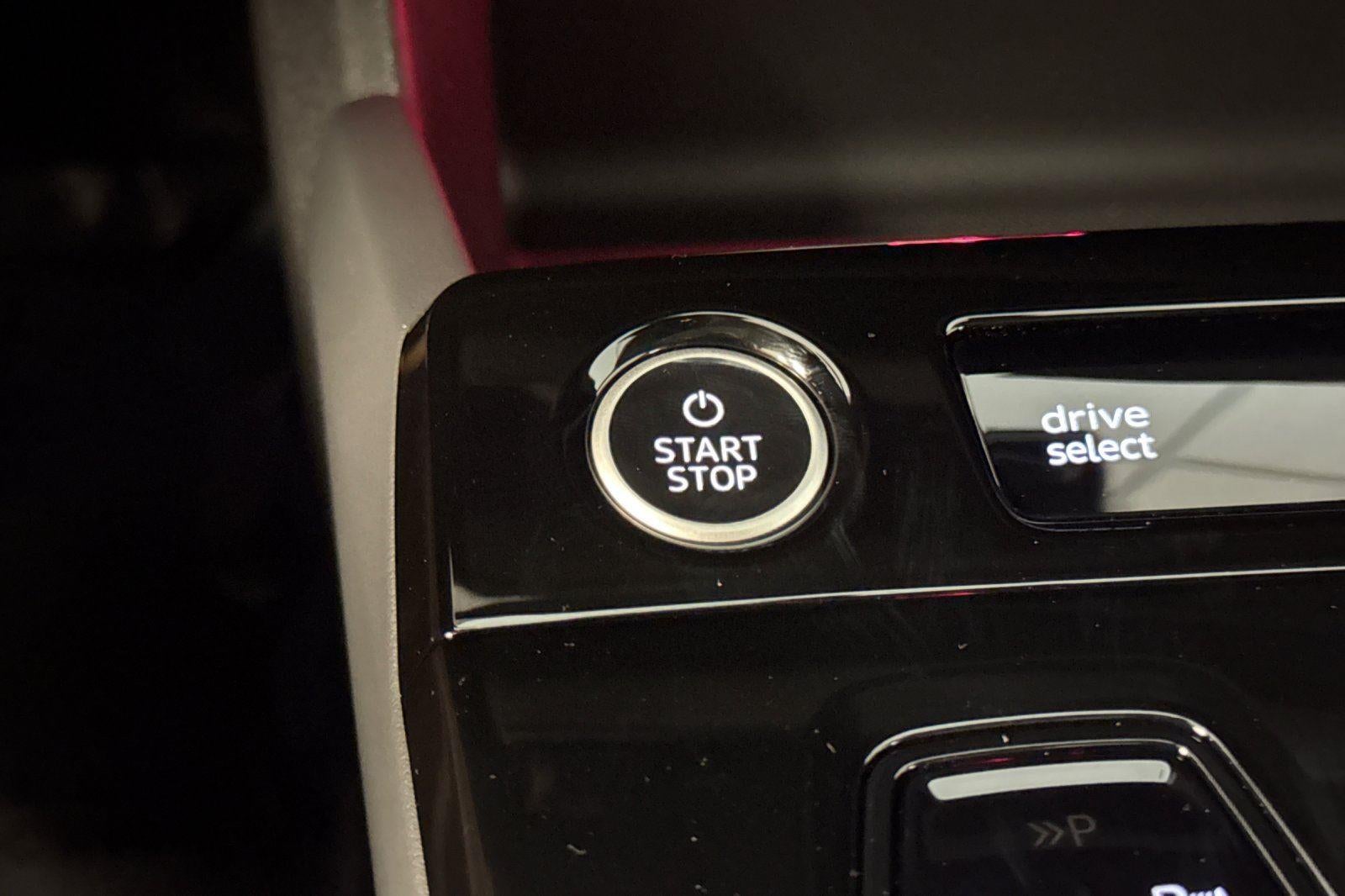 2025 Audi Q6 e-tron Premium Plus