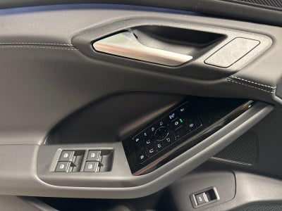 2025 Audi Q6 e-tron Premium Plus