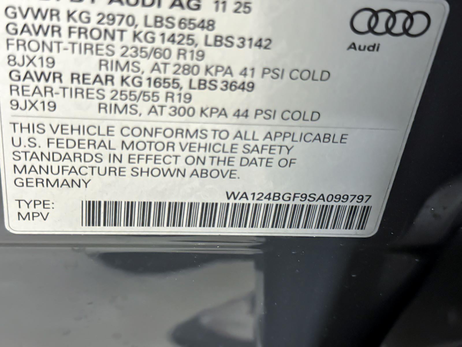 2025 Audi Q6 e-tron Premium Plus