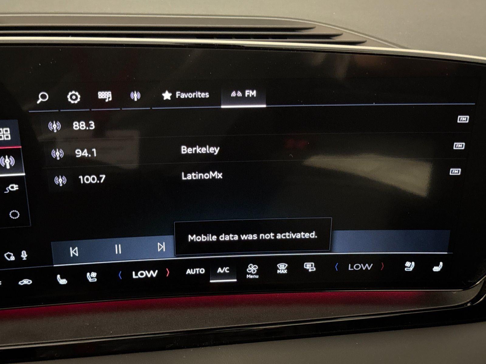 2025 Audi Q6 e-tron Premium Plus