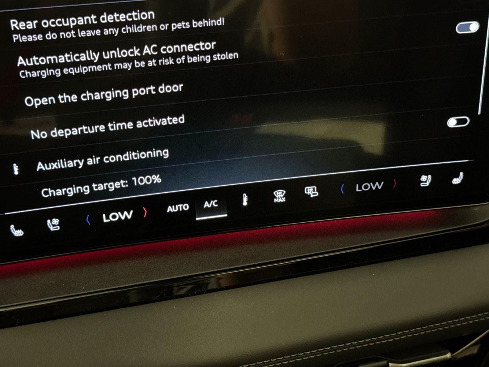 2025 Audi Q6 e-tron Premium Plus