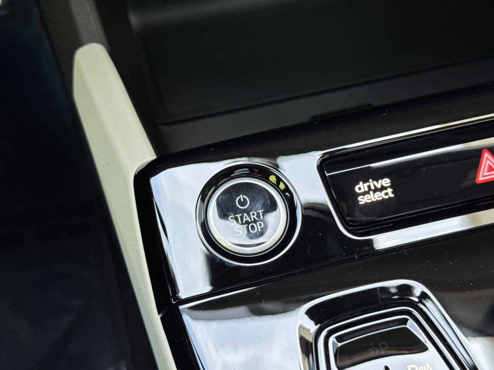 2025 Audi Q6 e-tron Premium Plus