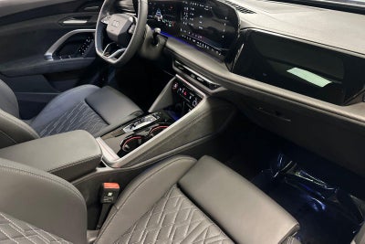 2025 Audi SQ5 Premium Plus