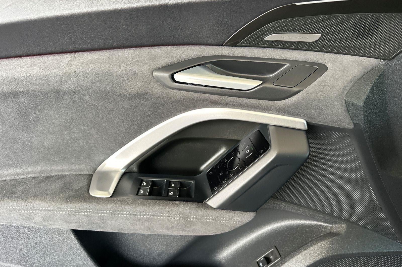 2025 Audi SQ5 Premium Plus