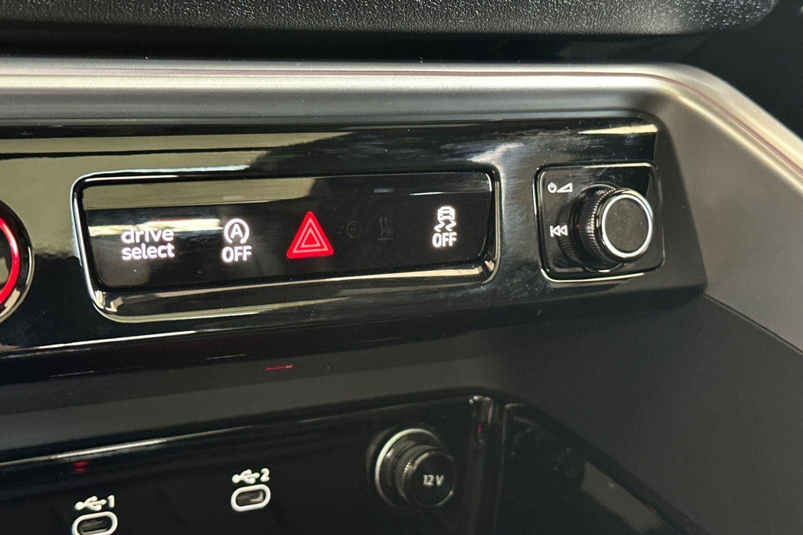 2025 Audi SQ5 Premium Plus