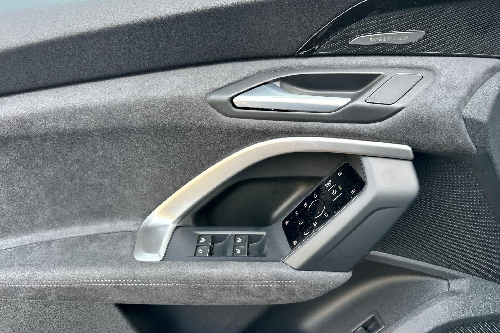 2025 Audi SQ5 Premium Plus