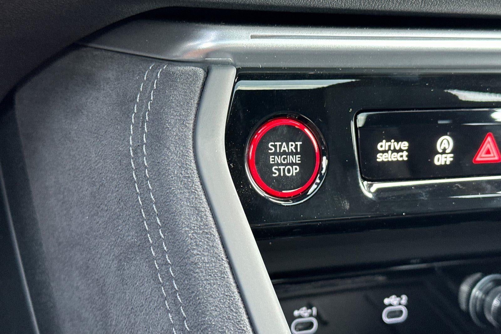 2025 Audi SQ5 Premium Plus