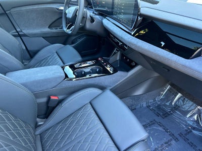 2025 Audi SQ6 e-tron Premium Plus