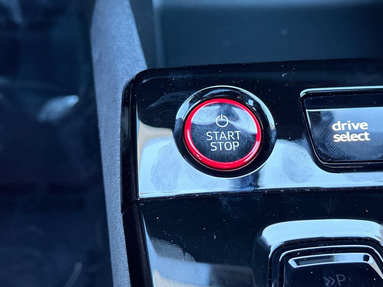 2025 Audi SQ6 e-tron Premium Plus