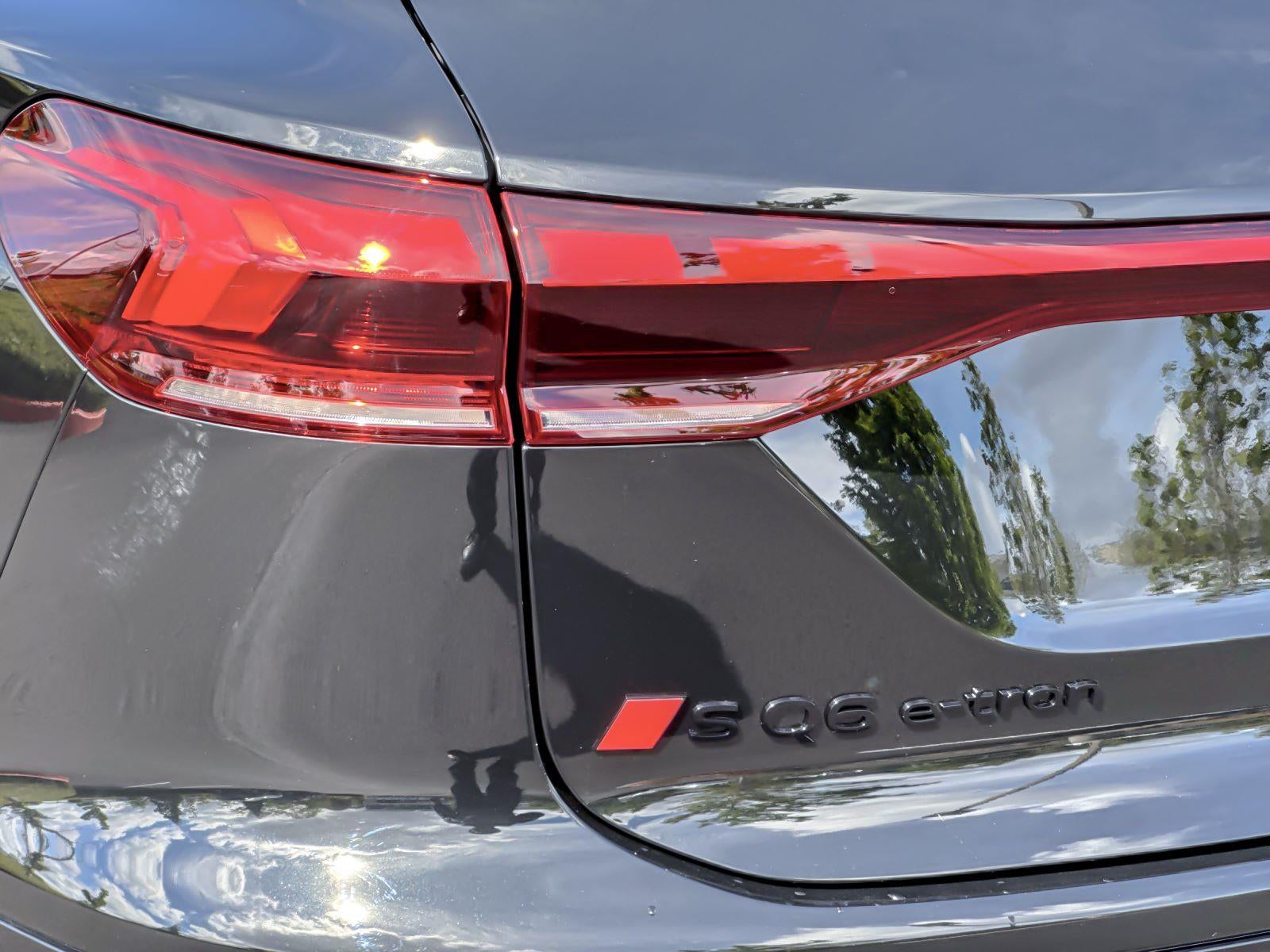 2027 Audi SQ6 e-tron Premium Plus