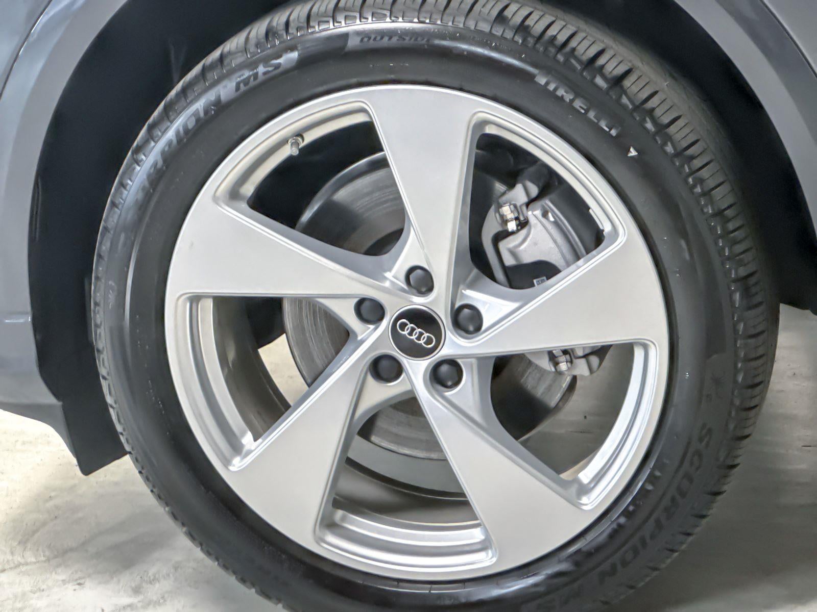 2025 Audi Q5 Premium Plus