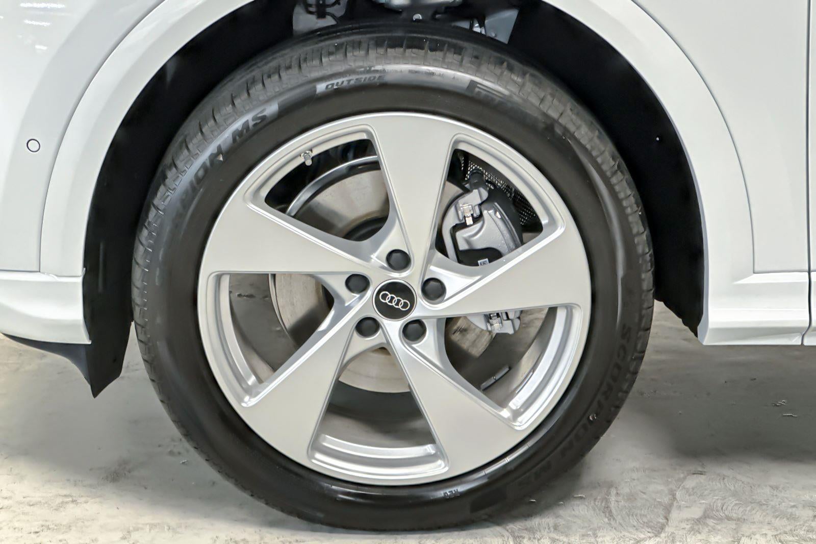 2025 Audi Q5 Premium Plus